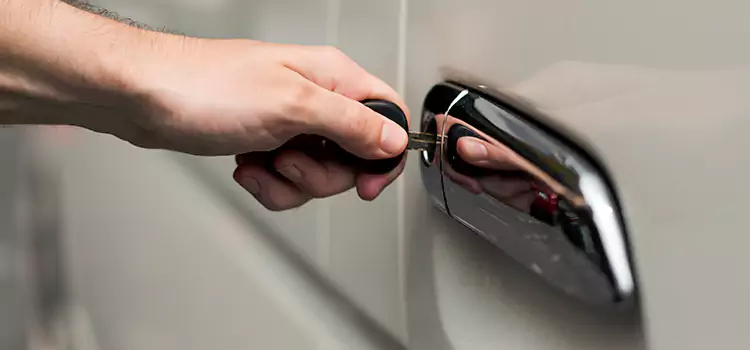 Why Choose Our Auto Locksmith Team in Walker, MI?